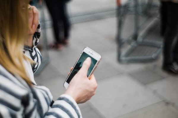 Comment le réseau 4G LTE peut améliorer votre productivité avec votre téléphone sur le plan informatique ?